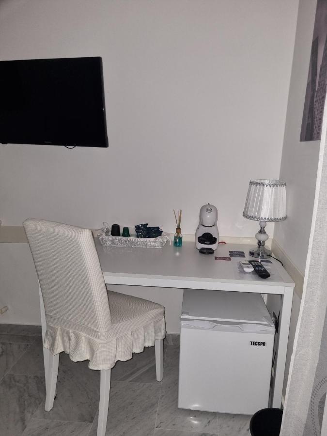 B&B Centrale Messina Buitenkant foto