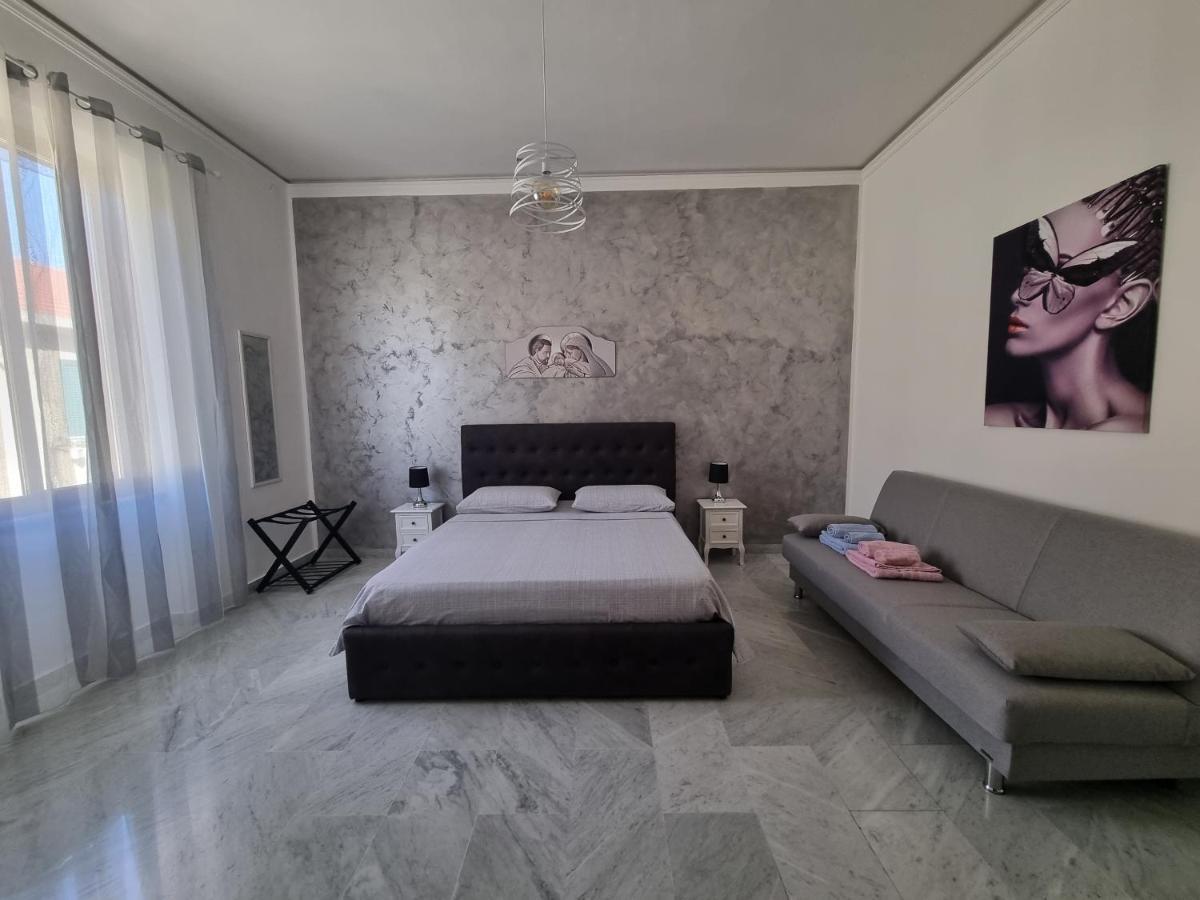 B&B Centrale Messina Buitenkant foto