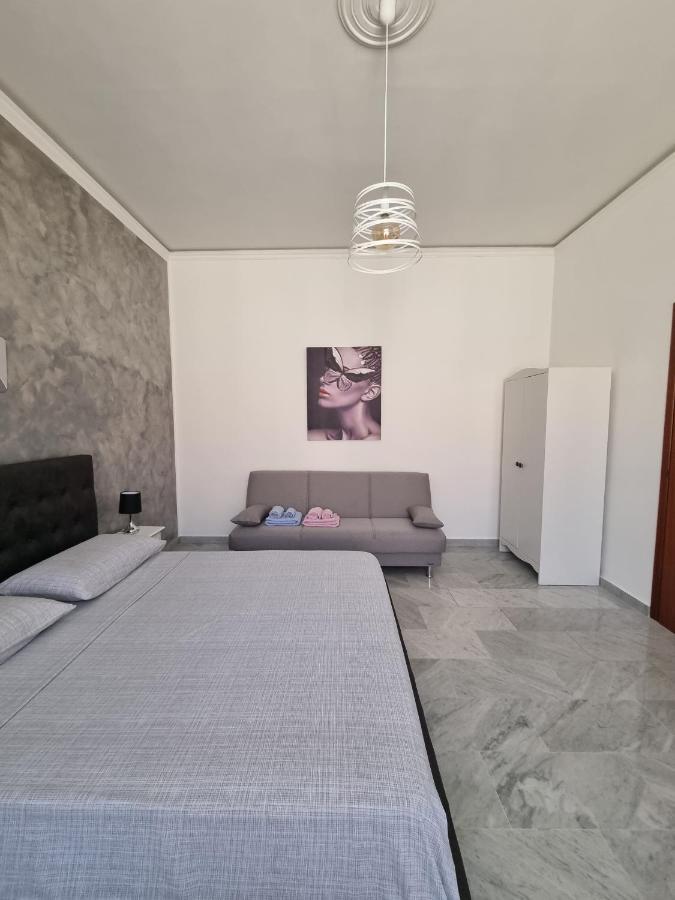 B&B Centrale Messina Buitenkant foto